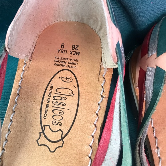 Women’s huaraches - Picture 2 of 2